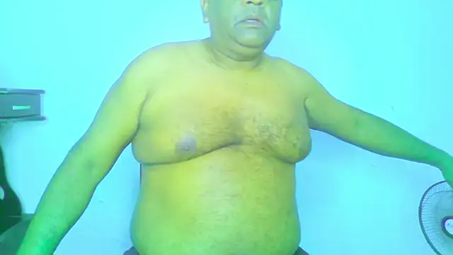 Beargryzzly online show from November 23, 2:44 am