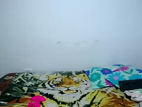 Snapshot of _katerin_love1 chatting on November 19, 5:07 am katerin love1 online show from November 19, 5:07 am