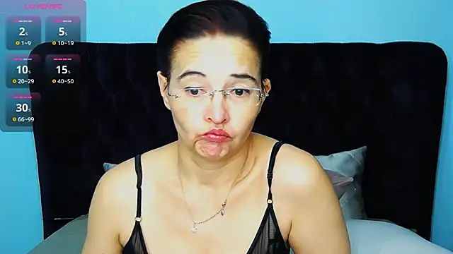 StaceyDarling online show from December 20, 12:01 pm