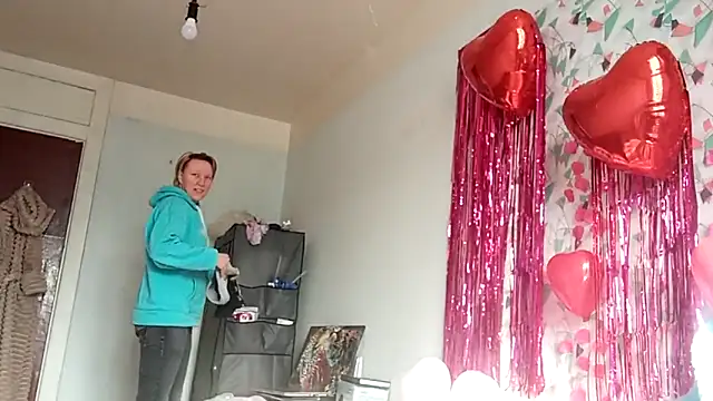 ElenaMaeer online show from February 11, 8:41 am