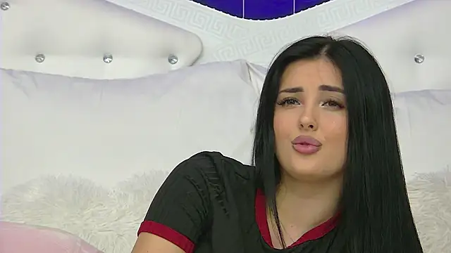 SophiaVilner online show from October 16, 4:30 pm