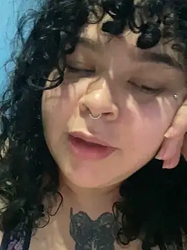 Snapshot of Kimberliprivv chatting on March 25, 5:19 pm Kimberliprivv online show from March 25, 5:19 pm