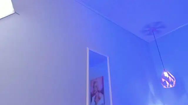 ScarletGV online show from February 25, 4:00 am