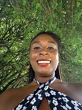 HanaThompson online show from March 19, 7:06 pm