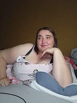 Snapshot of Liluboobs chatting on May 28, 6:16 pm Liluboobs online show from May 28, 6:16 pm