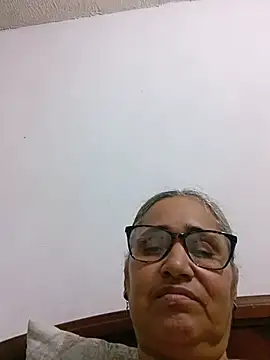  candi online show from June 17, 4:37 am