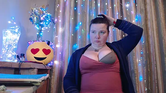 amorelara online show from February 18, 3:02 am