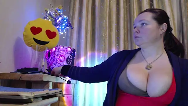 amorelara online show from March 21, 3:00 am
