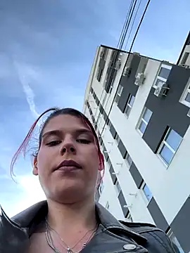 RiriRoseey online show from October 30, 8:05 am