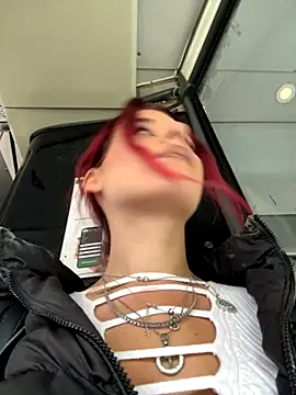 RiriRoseey online show from November 16, 7:47 am