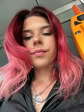 RiriRoseey online show from November 17, 8:31 am