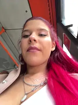 RiriRoseey online show from April 29, 7:23 am