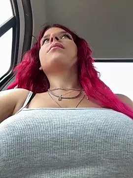 Snapshot of RiriRoseey chatting on June 22, 7:16 am RiriRoseey online show from June 22, 7:16 am