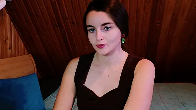 Miss Arwen online show from March 3, 1:45 am