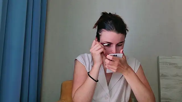 Snapshot of Miss_Arwen chatting on June 16, 8:28 am Miss Arwen online show from June 16, 8:28 am