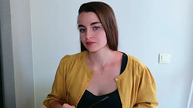 Snapshot of Miss_Arwen chatting on June 18, 9:14 am Miss Arwen online show from June 18, 9:14 am