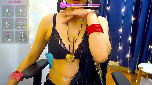 Snapshot of sassysonia chatting on March 8, 11:58 am sassysonia online show from March 8, 11:58 am