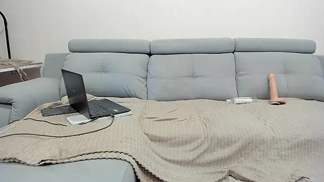 Snapshot of Kristina_Sinclair chatting on January 23, 7:07 pm Kristina Sinclair online show from January 23, 7:07 pm