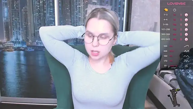 Snapshot of miray_kuriyama123 chatting on December 19, 8:34 am miray kuriyama123 online show from December 19, 8:34 am