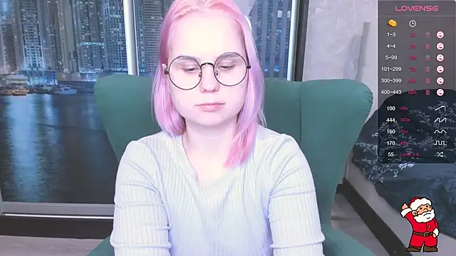 Snapshot of miray_kuriyama123 chatting on December 21, 10:39 am miray kuriyama123 online show from December 21, 10:39 am