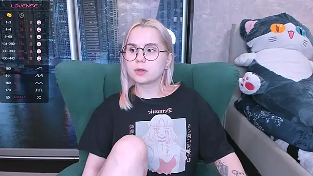 Snapshot of miray_kuriyama123 chatting on January 20, 9:43 pm miray kuriyama123 online show from January 20, 9:43 pm