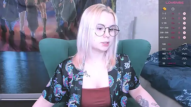 Snapshot of miray_kuriyama123 chatting on January 24, 3:55 pm miray kuriyama123 online show from January 24, 3:55 pm