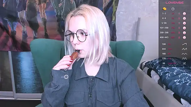 Snapshot of miray_kuriyama123 chatting on February 1, 7:44 pm miray kuriyama123 online show from February 1, 7:44 pm