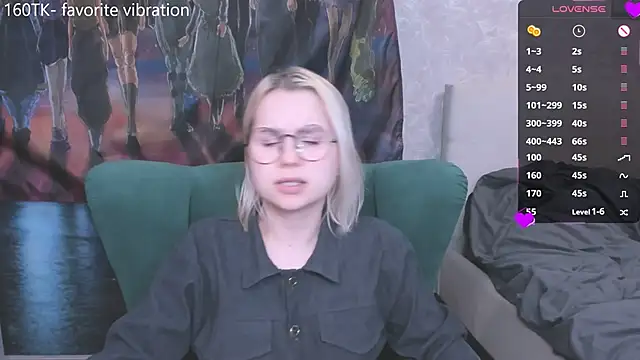 Snapshot of miray_kuriyama123 chatting on February 24, 12:41 am miray kuriyama123 online show from February 24, 12:41 am