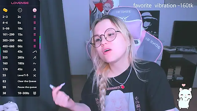 Snapshot of miray_kuriyama123 chatting on November 15, 8:27 pm miray kuriyama123 online show from November 15, 8:27 pm