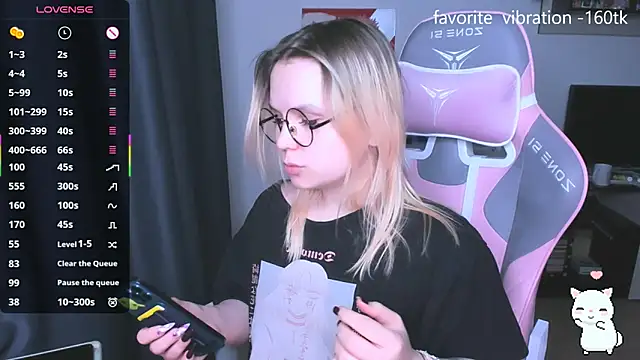 Snapshot of miray_kuriyama123 chatting on November 23, 8:08 pm miray kuriyama123 online show from November 23, 8:08 pm