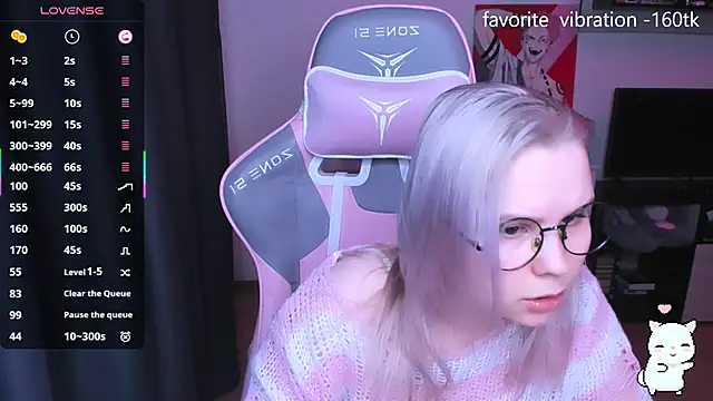 Snapshot of miray_kuriyama123 chatting on December 19, 9:00 pm miray kuriyama123 online show from December 19, 9:00 pm