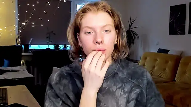 StellaDavis online show from February 13, 1:37 pm