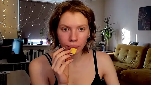 StellaDavis online show from February 25, 12:34 pm