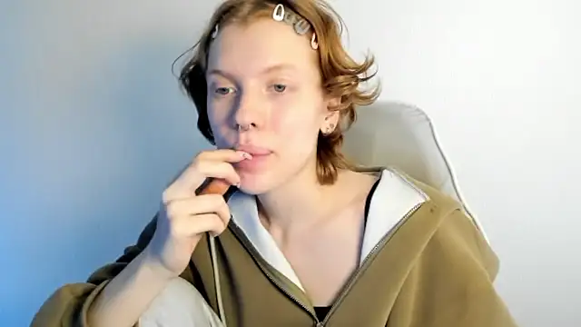 StellaDavis online show from January 13, 10:31 am