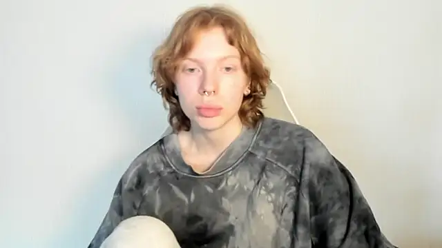 StellaDavis online show from February 24, 9:40 am