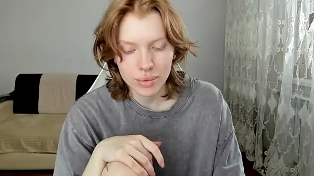 StellaDavis online show from May 12, 11:07 am