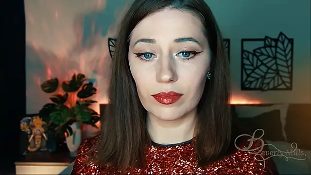 MissBeverlyMills online show from January 14, 8:15 pm