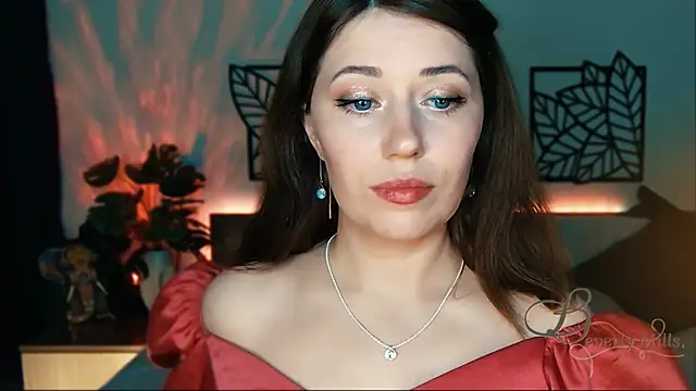 MissBeverlyMills online show from January 25, 2:25 pm