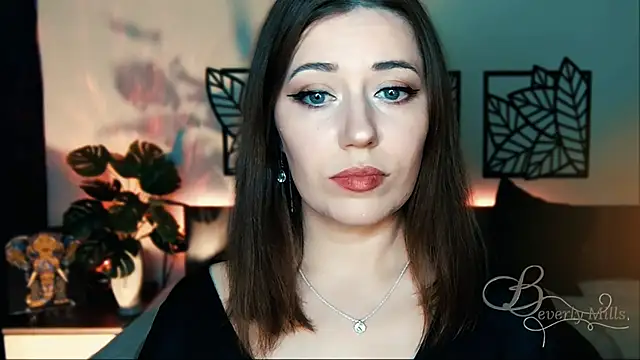 MissBeverlyMills online show from February 10, 5:41 pm