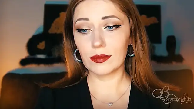 MissBeverlyMills online show from September 17, 7:04 pm