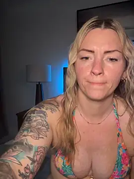 MaggieMayI89 online show from June 7, 5:49 pm