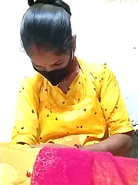 Snapshot of Anushka_Ji chatting on November 18, 7:57 am Anushka Ji online show from November 18, 7:57 am