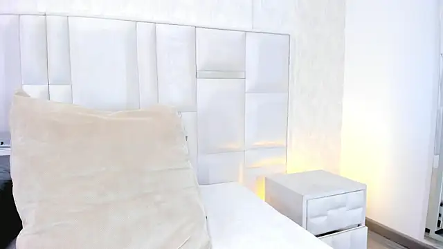 im giselle  online show from July 31, 5:51 am