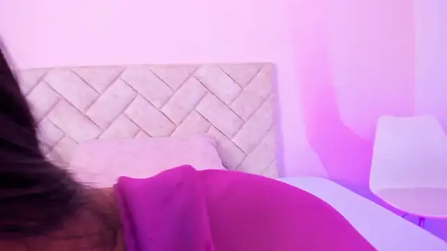 krishaa  online show from March 18, 4:04 pm