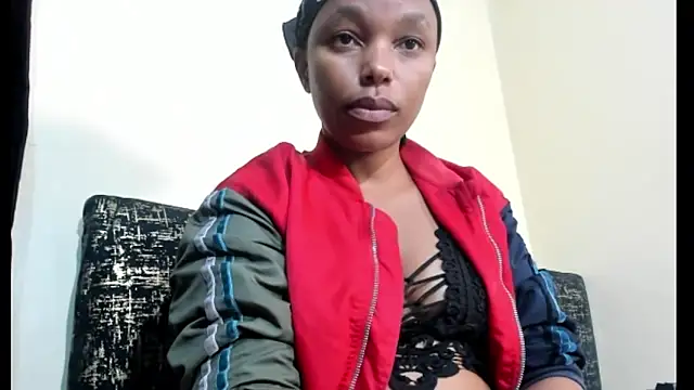Missthigh online show from June 17, 1:56 pm