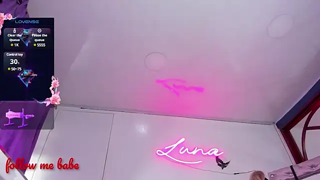 Lina23  online show from February 10, 8:10 pm