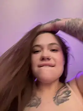 Vikki toriya online show from April 18, 12:31 pm