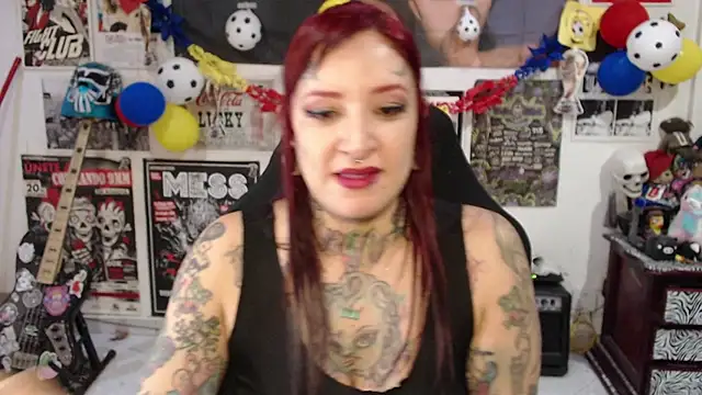Snapshot of Rollyderolandia666 chatting on July 7, 4:33 pm Rollyderolandia666 online show from July 7, 4:33 pm