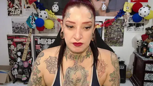 Snapshot of Rollyderolandia666 chatting on July 13, 10:34 pm Rollyderolandia666 online show from July 13, 10:34 pm