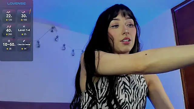 Snapshot of v1cky_ chatting on October 30, 10:32 pm v1cky online show from October 30, 10:32 pm